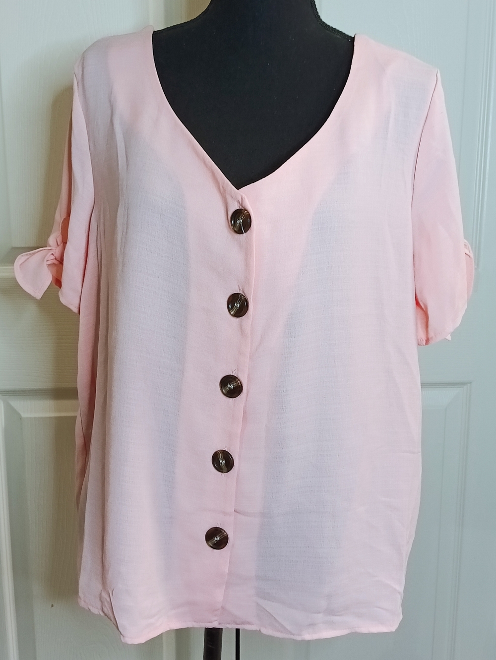 PerSeption Concept Pale Pink V-Neck Button-Front Blouse